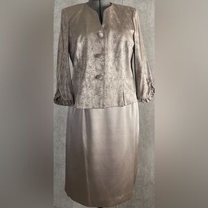 Leslie Fay Women Taupe Paisley Floral Ruffle Jacket Solid Skirt Suit Size 14P